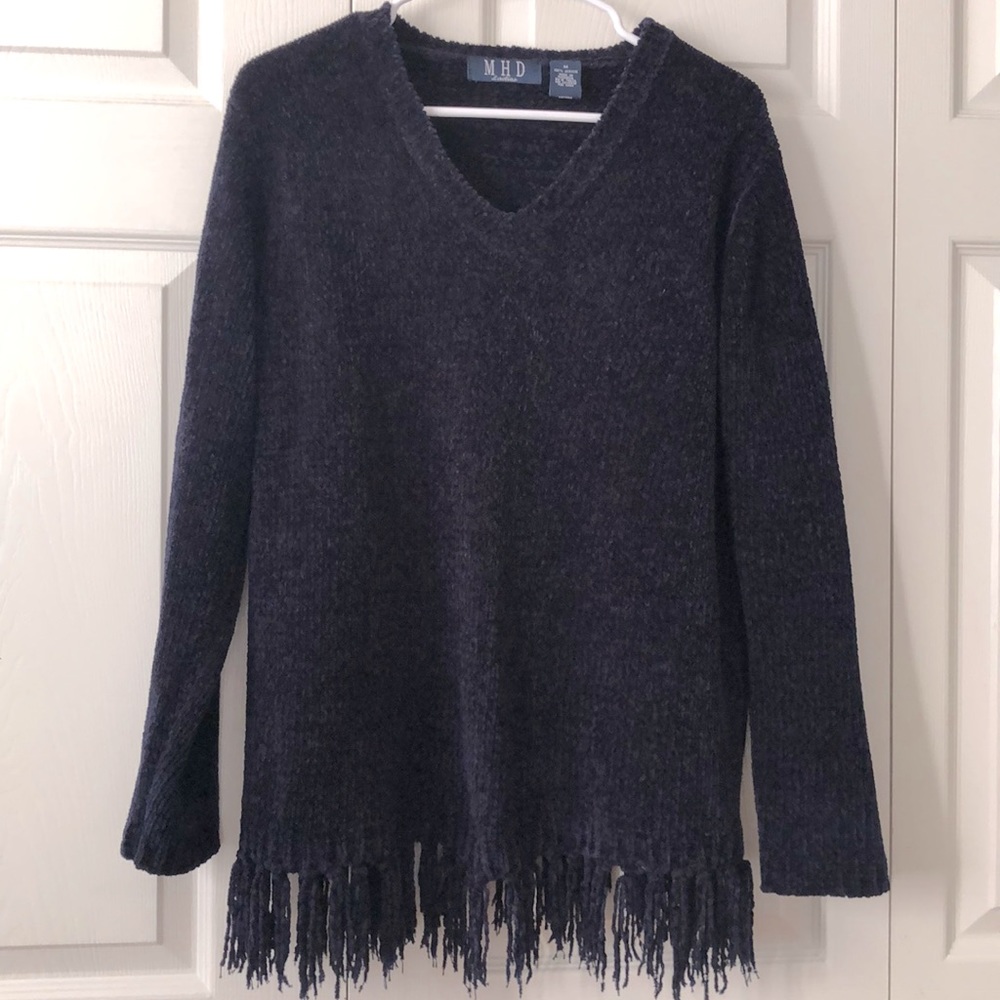 MHD Navy Blue Vneck Fringe Hem Long Sleeve Sweater Sz M